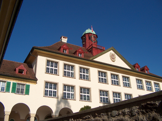 Zentralschulhaus